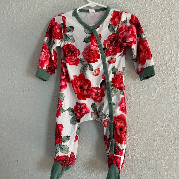 3-6 month girls button up onesie - Picture 1 of 4